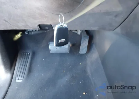 2015 Cadillac Escalade Platinum z USA, uszkodzony, nr VIN 1GYS4PKJ6FR677189